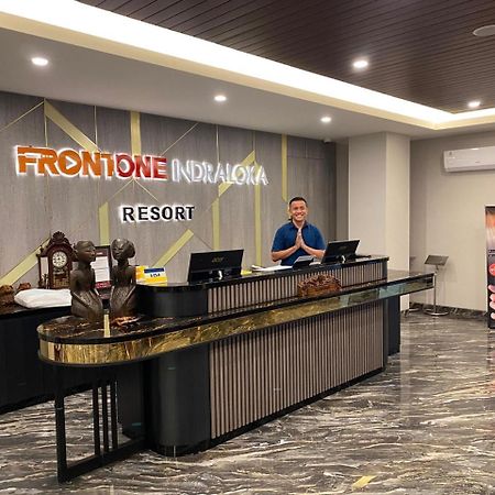 Front One Resort Indraloka Temanggung Esterno foto