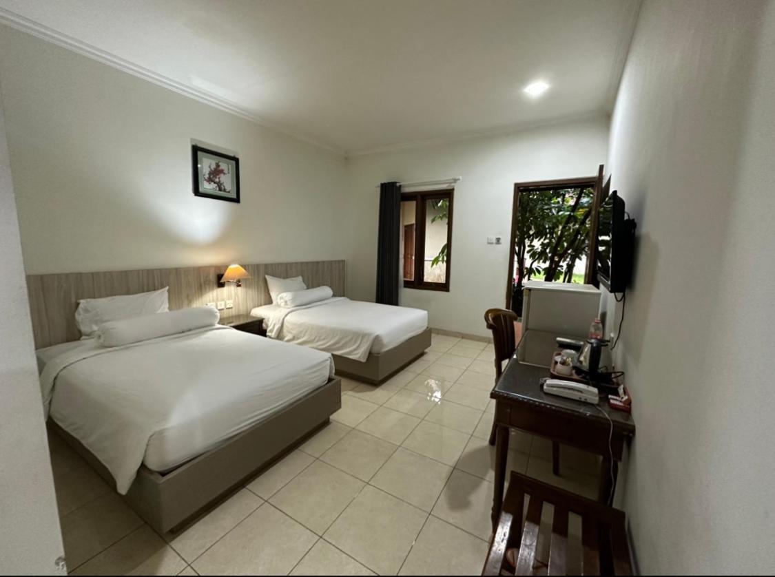 Front One Resort Indraloka Temanggung Esterno foto