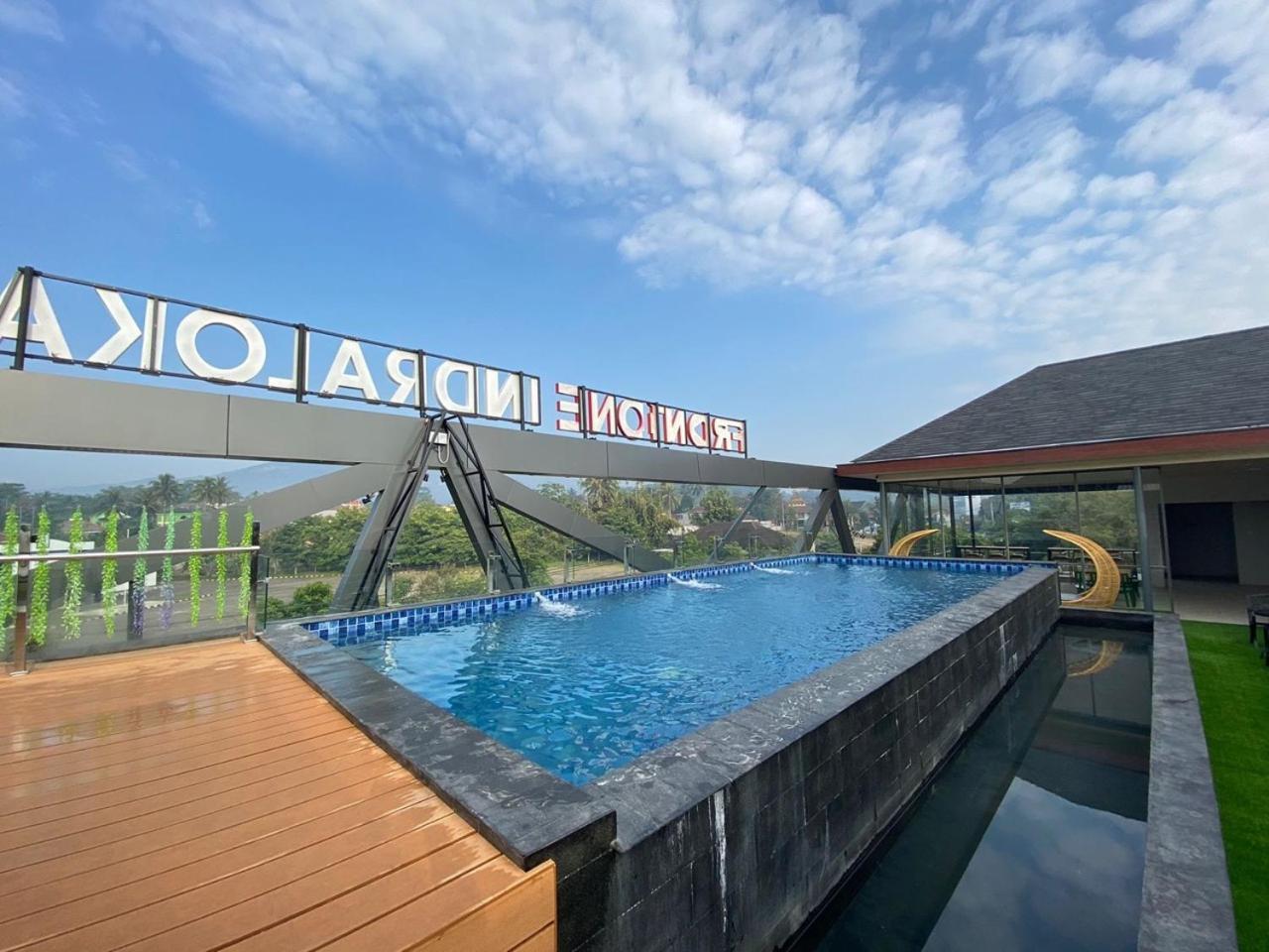 Front One Resort Indraloka Temanggung Esterno foto